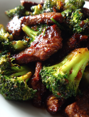 Honey Garlic Steak and Broccoli Stir Fry